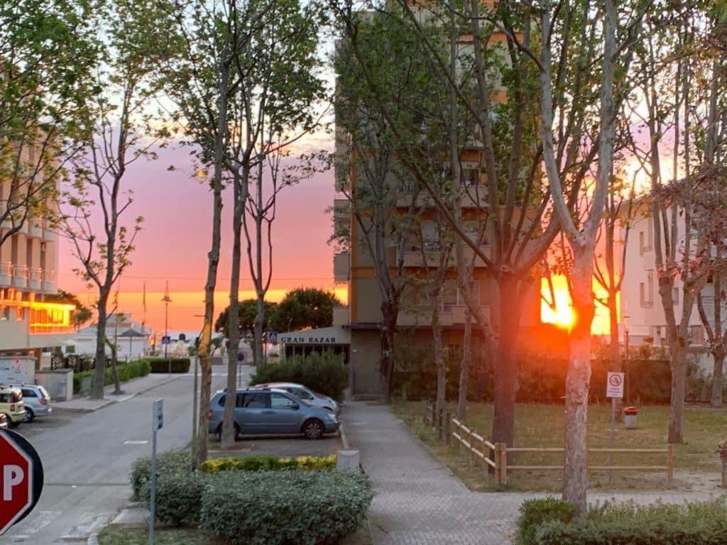 Hotel Calypso Cesenatico Exteriör bild